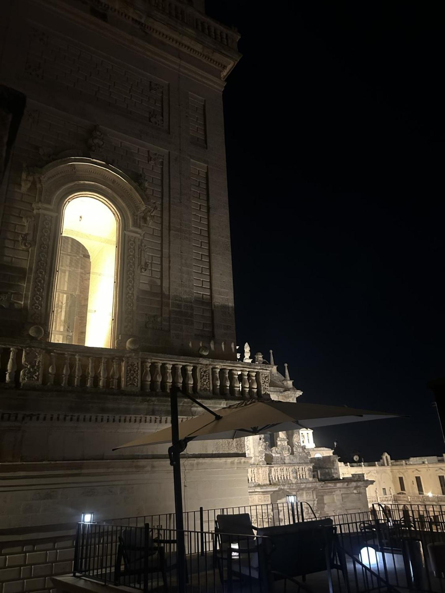 Palazzo Lanzilao'S Rooms Lecce Exterior foto