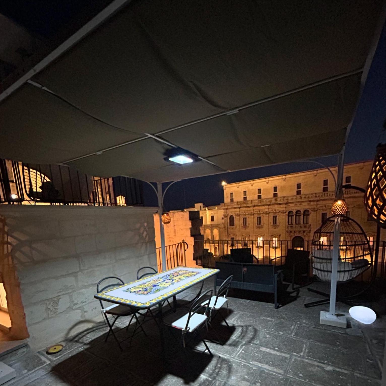 Palazzo Lanzilao'S Rooms Lecce Exterior foto
